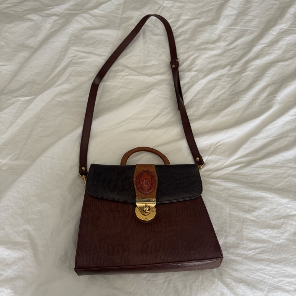 Elegant Brown Leather Shoulder Bag